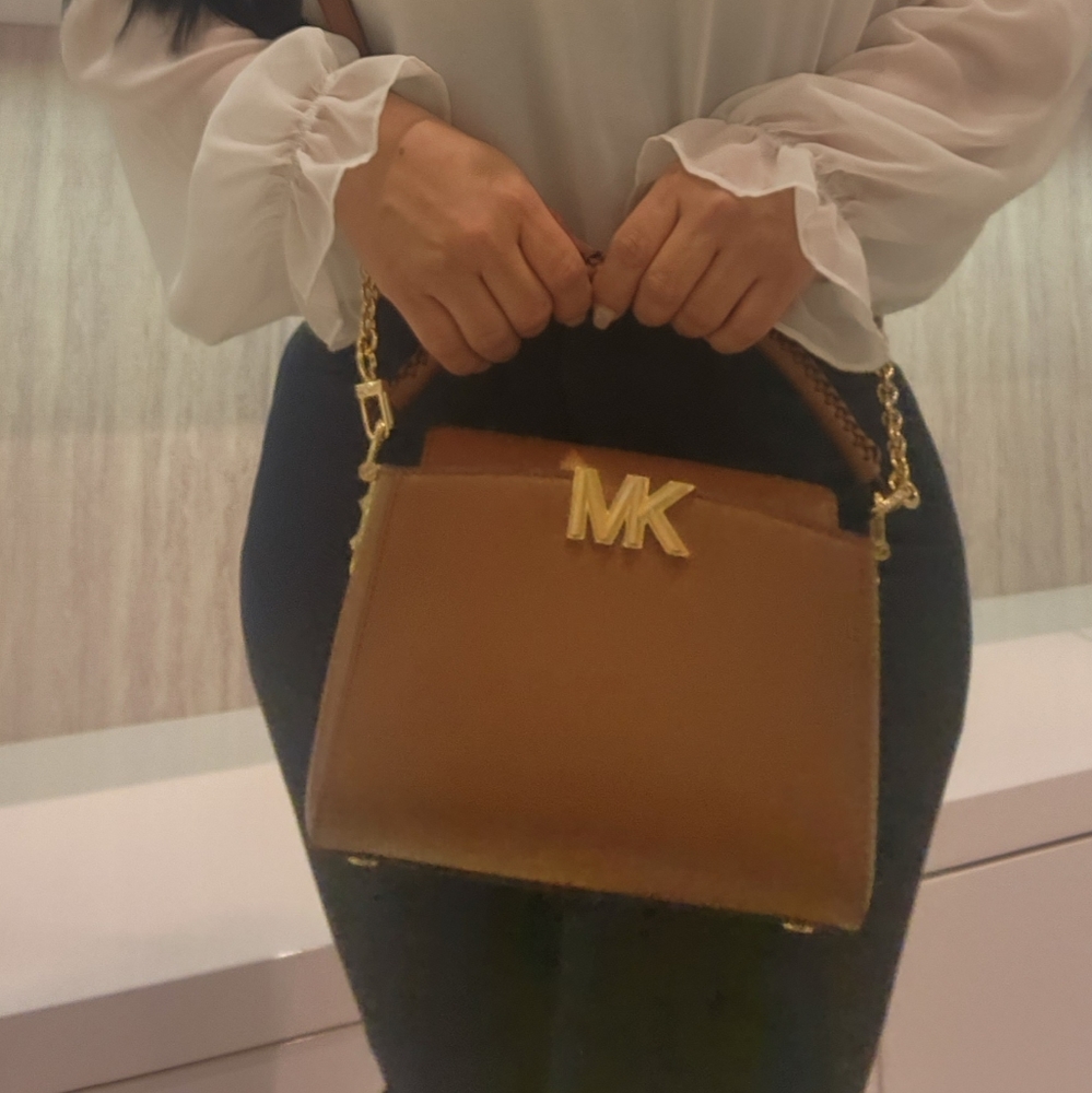 Michael Kors crossbody Tote 🎀